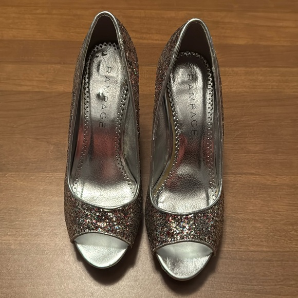 UPDATED Host Pick Silver Multicolor Rainbow Glitter peeptoe platform heel pumps - Picture 4 of 15
